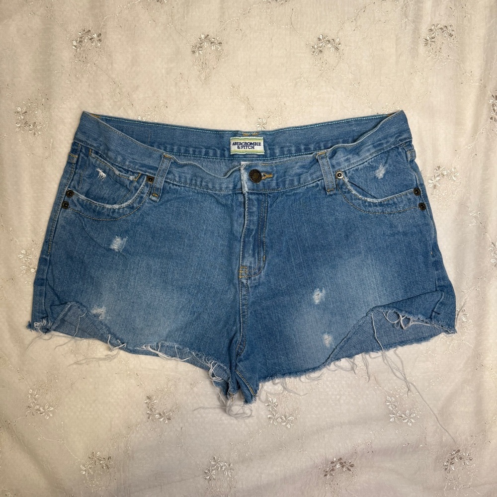 vintage y2k abercrombie & fitch distressed denim cut-off shorts – size 10 (30”)